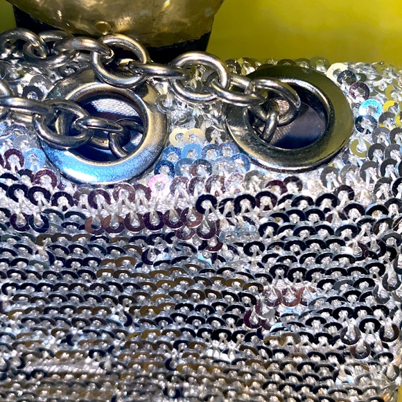 APT 9 SILVER SEQUIN PURSE W/SHOULDER-CHAIN - Picture 3 of 8